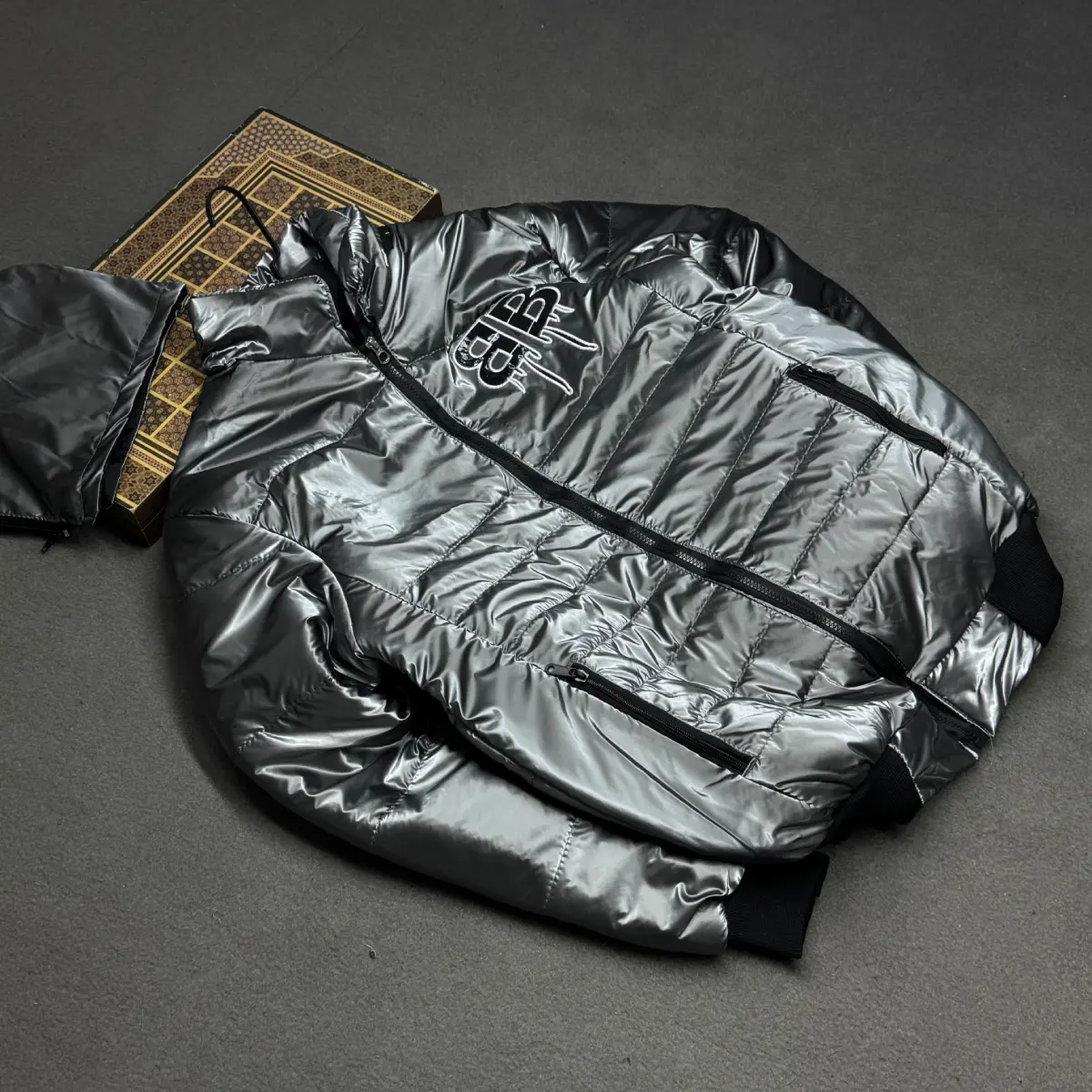 IMG_6815 کاپشن سیلیکونی داخل پشم شیشه طرح Balenciaga