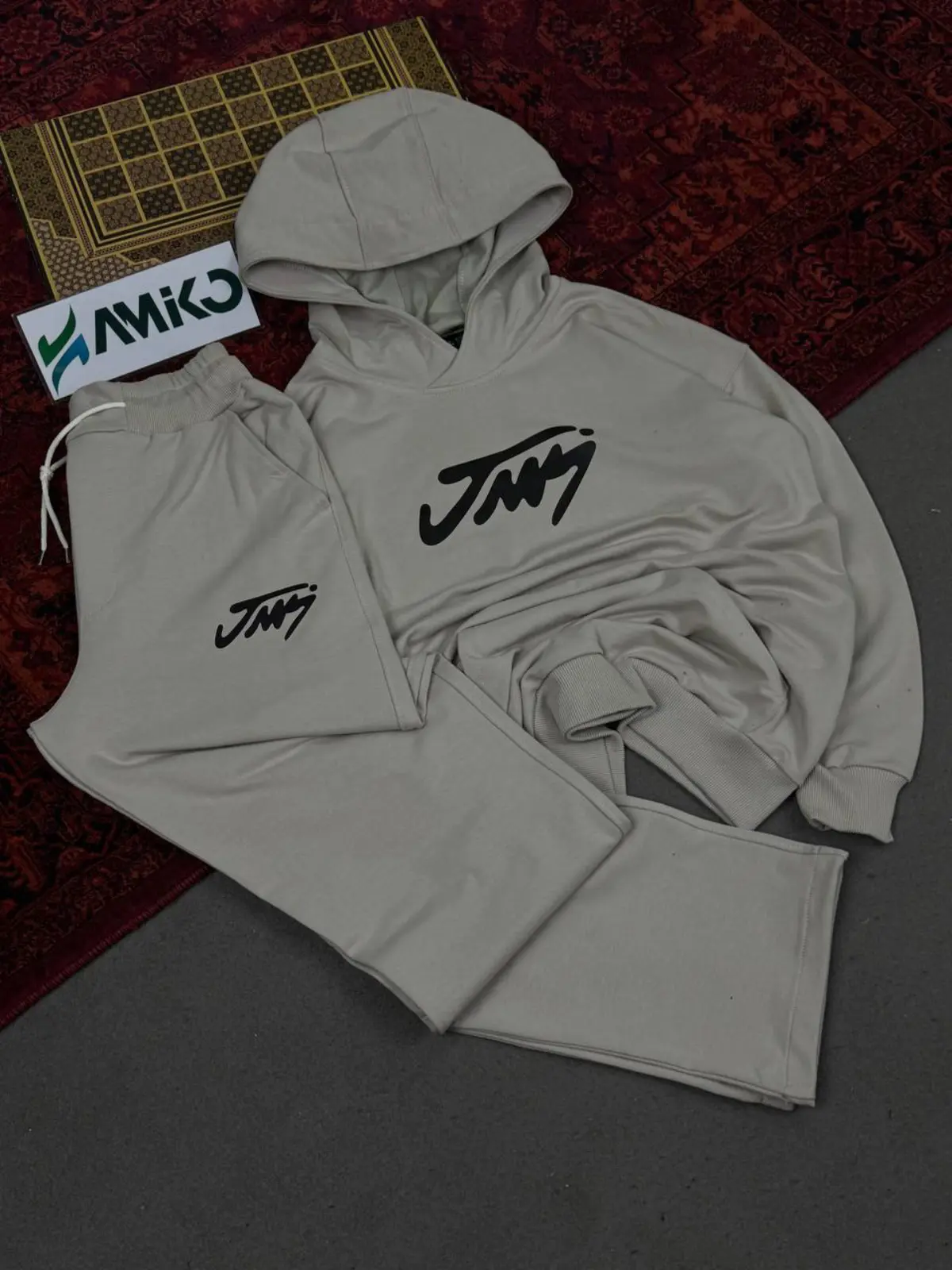 ست بگ گلکسی هودی و شلوار دمپا راسته Jmi